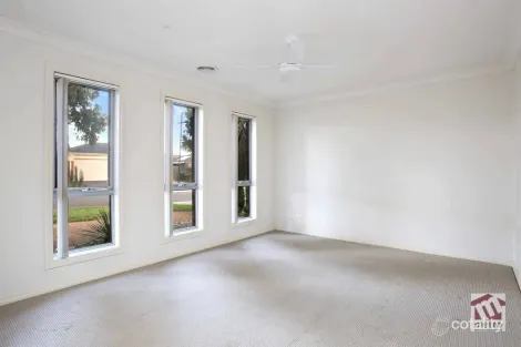 Property photo of 32 Felicity Drive Tarneit VIC 3029