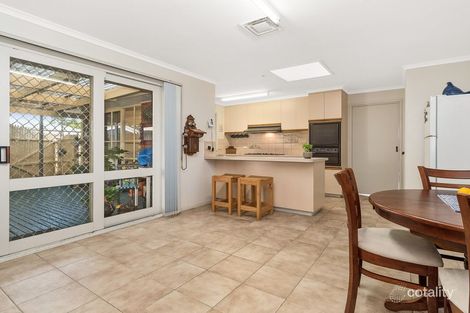 Property photo of 4 Pardalote Avenue Carrum Downs VIC 3201