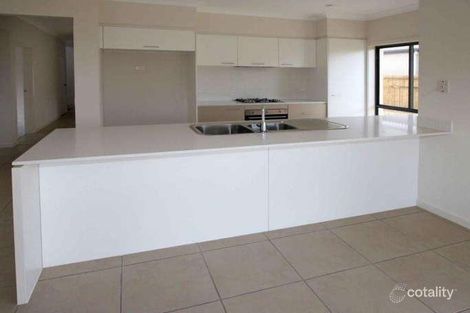 Property photo of 3 Hillcroft Place Belmont QLD 4153