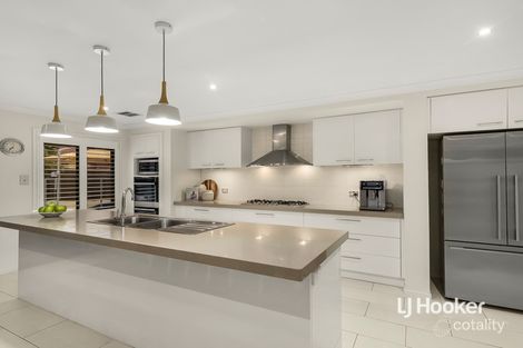 Property photo of 6 Hibiscus Crescent Point Cook VIC 3030