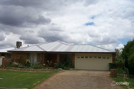 6 Pheasant Cl, Seville Grove, WA 6112