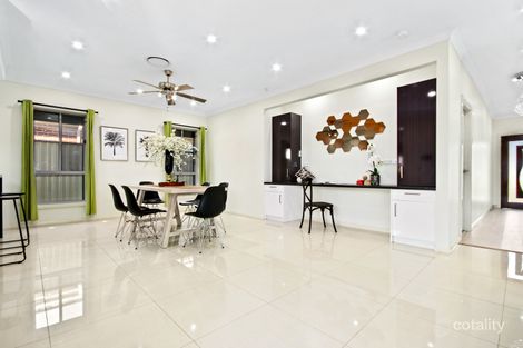 Property photo of 18 Firetail Grove Plumpton NSW 2761