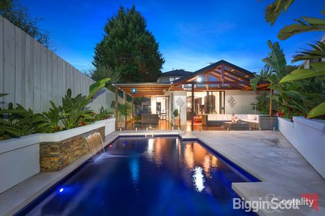 Property photo of 492 Waverley Road Mount Waverley VIC 3149