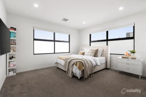 Property photo of 75A Deakin Street Essendon VIC 3040