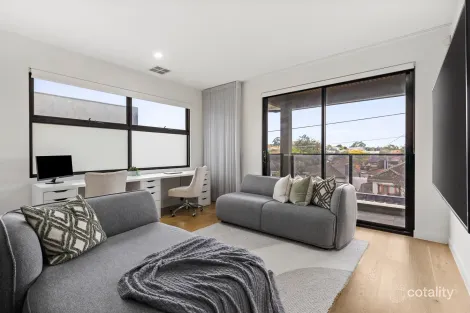 Property photo of 75A Deakin Street Essendon VIC 3040