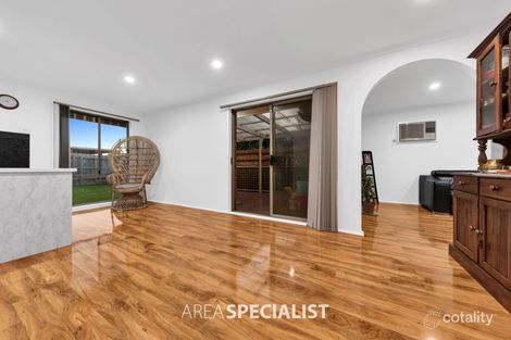 Property photo of 4 Canungra Close Hampton Park VIC 3976