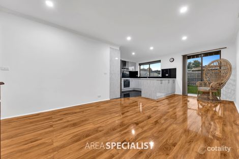 Property photo of 4 Canungra Close Hampton Park VIC 3976