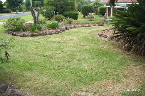 Property photo of 28 Seppelt Street Wilsonton Heights QLD 4350