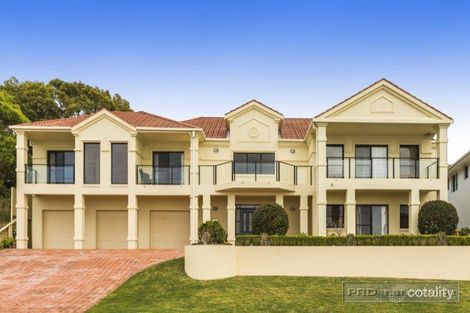 10 Spoon Rocks Rd, Caves Beach, NSW 2281