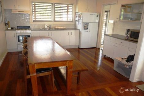 Property photo of 96 Robert Street Labrador QLD 4215