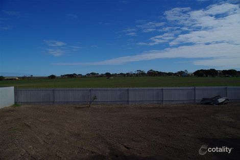 Property photo of 27 Tilbrook Avenue Minlaton SA 5575