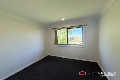 Property photo of 5 Osprey Place Estella NSW 2650