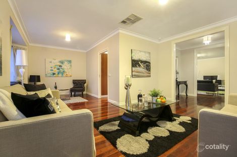 Property photo of 19 Warbler Walk South Morang VIC 3752