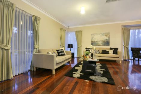 Property photo of 19 Warbler Walk South Morang VIC 3752