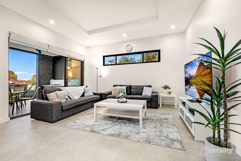 Property photo of 17 Beale Crescent Peakhurst NSW 2210