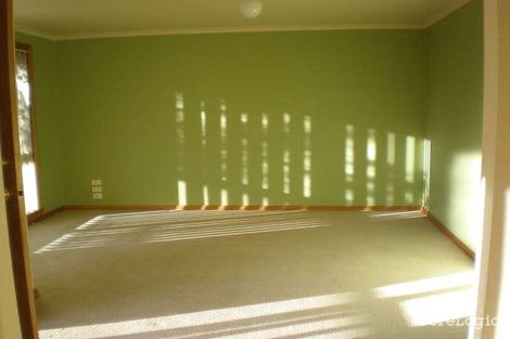 Property photo of 2/11 Graeme Avenue Montmorency VIC 3094