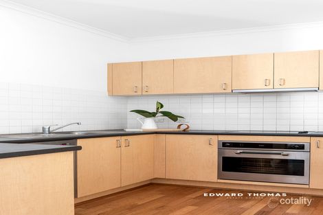 28/8 Howlett St, Kensington, VIC 3031