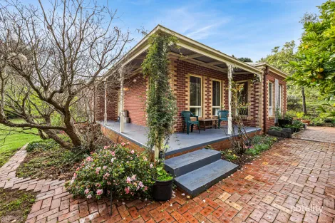 110 Smokeytown Rd, Springmount, VIC 3364