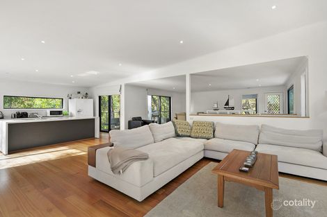Property photo of 16 Yarringa Road Fairhaven VIC 3231