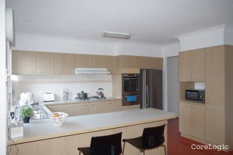 Property photo of 21 Collie Court Wattle Grove NSW 2173