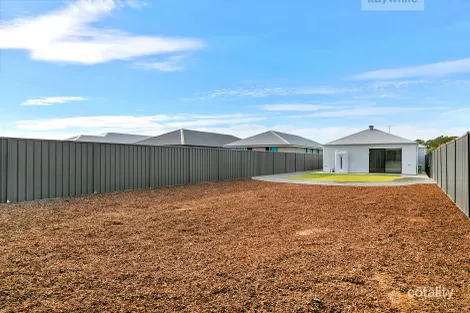Property photo of 3 Hatcher Road Munno Para Downs SA 5115