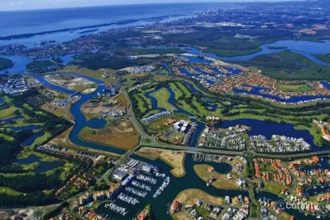 Property photo of 5/17 Waterside Esplanade Helensvale QLD 4212