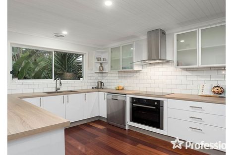 Property photo of 12 View Point Drive Chirnside Park VIC 3116