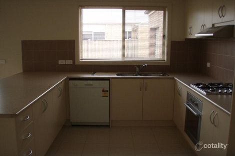 Property photo of 10 Floreat Grove Craigieburn VIC 3064