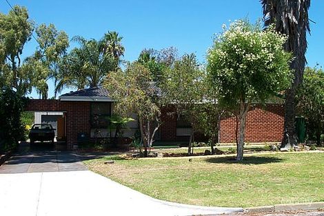 Property photo of 18 Holmwood Way Embleton WA 6062