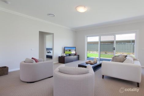 Property photo of 8 Lorikeet Circuit Fullerton Cove NSW 2318