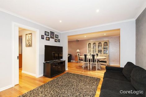 Property photo of 34 McLaughlin Crescent Mill Park VIC 3082