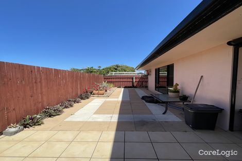Property photo of 16 Beachside Place Shoal Point QLD 4750