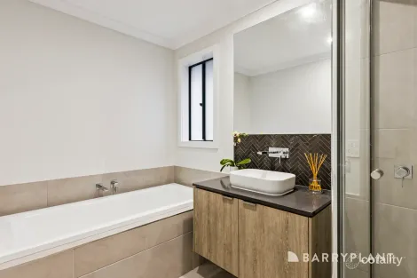 Property photo of 6A Laura Road Knoxfield VIC 3180