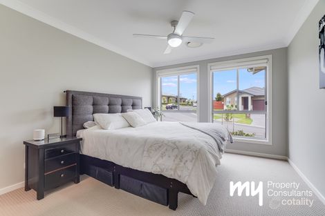 Property photo of 11 Lorimer Crescent Elderslie NSW 2570