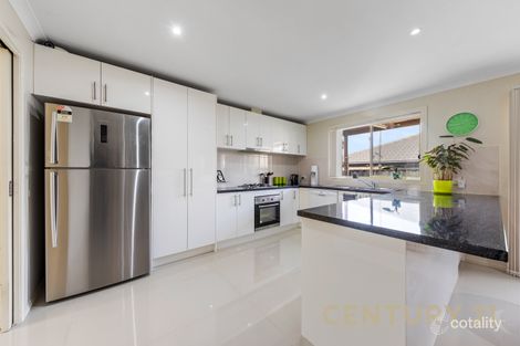 Property photo of 21 Botham Crescent Pakenham VIC 3810