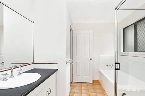 Property photo of 18 Lawrence Street Kelso QLD 4815