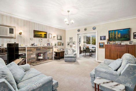 Property photo of 2 Cairo Road Mont Albert North VIC 3129