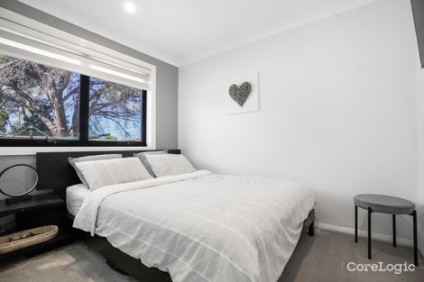 Property photo of 1 Baringa Close Green Valley NSW 2168