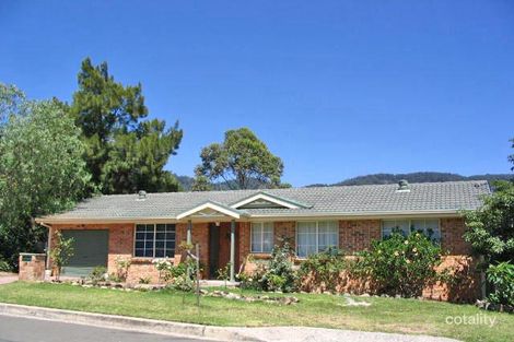 9 Peace Cres, Balgownie, NSW 2519