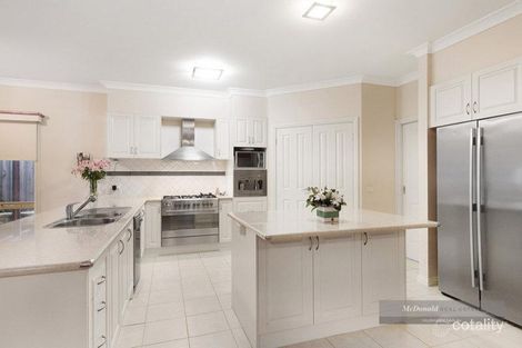 Property photo of 18 Geoffrey Court Keysborough VIC 3173