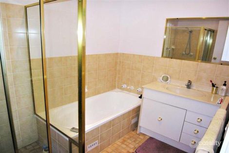 Property photo of 5/207 Albany Street Point Frederick NSW 2250