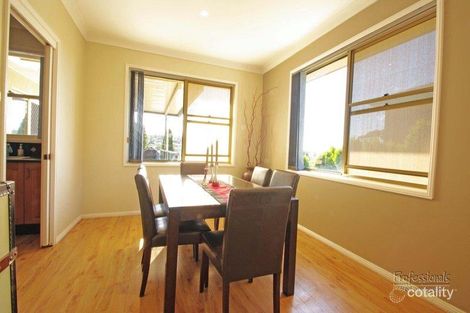 Property photo of 6 Stephanie Close Macquarie Hills NSW 2285