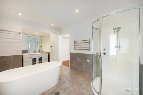 Property photo of 10 Charlton Street Toowoon Bay NSW 2261