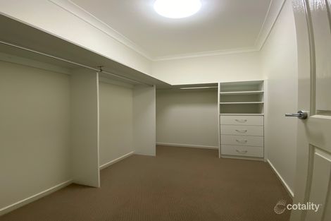 Property photo of 3 Attunga Grove Werribee VIC 3030