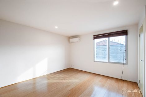 Property photo of 4/60 Alma Road St Kilda VIC 3182