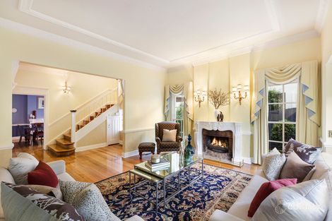 Property photo of 2 Myrnong Crescent Toorak VIC 3142