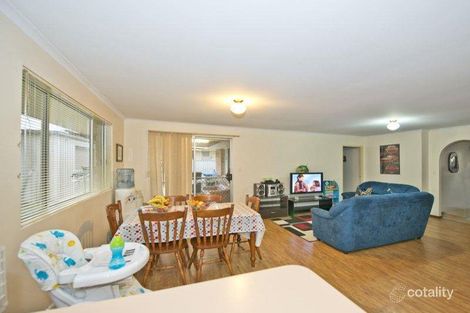 Property photo of 13 Lorenzo Way Orana WA 6330