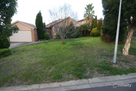 14 Lakeside Cres, Croydon Hills, VIC 3136