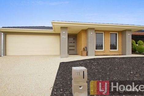 Property photo of 11 Cerbera Bend Cranbourne North VIC 3977