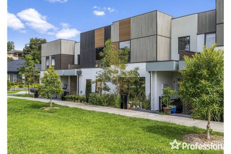 8 Bower Walk, Chirnside Park, VIC 3116